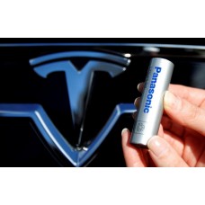 Panasonic обещает увеличить ёмкость тяговых батарей Tesla на 20 