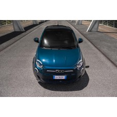 Характеристики электрокара Fiat 500 рассекречены итальянским про